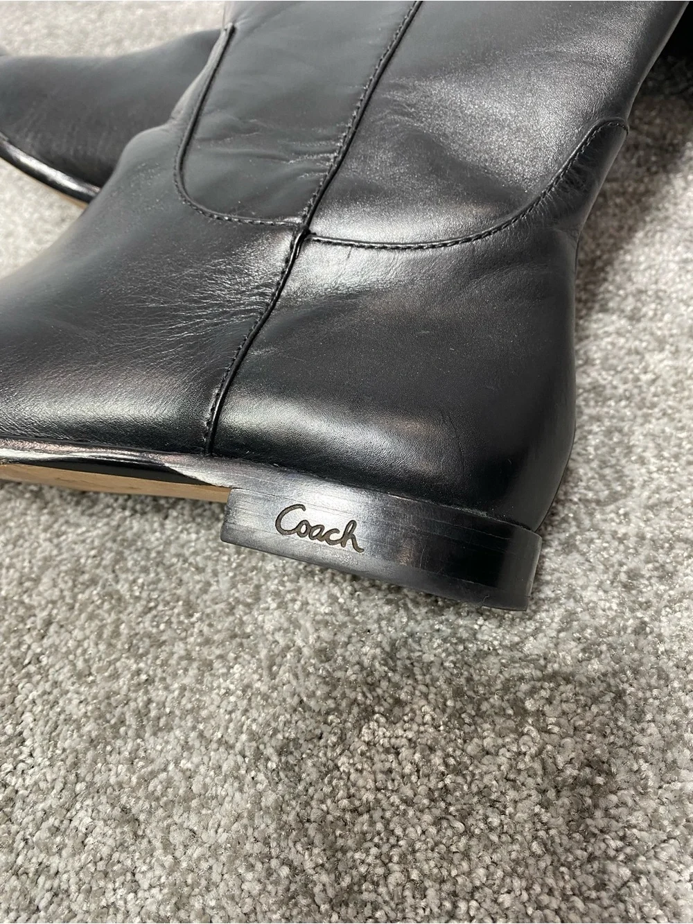 Coach timeless black
